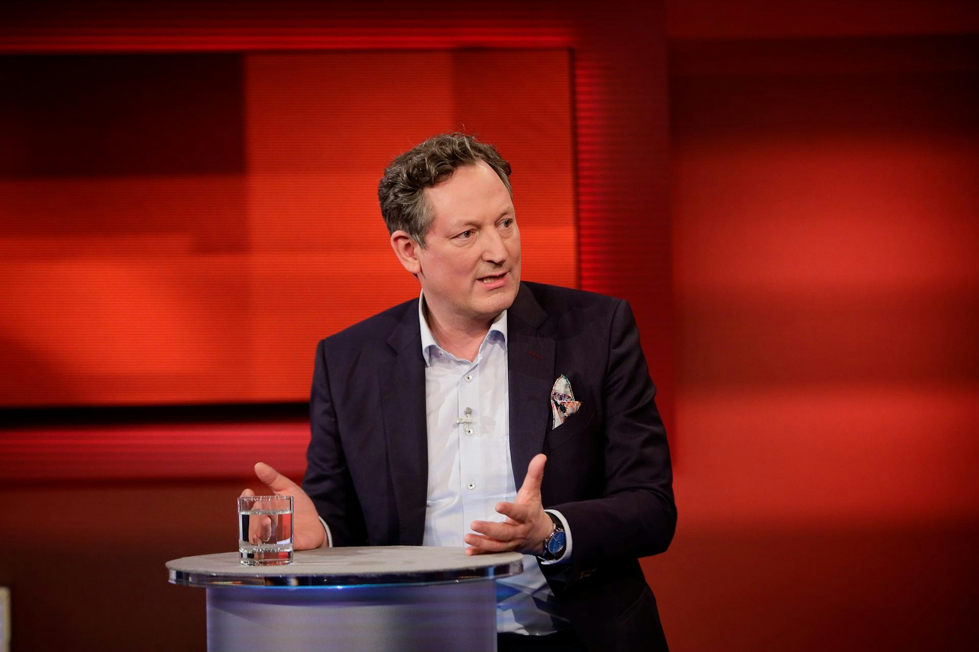 Dr. Eckart von Hirschhausen diskutiert im Februar 2021 bei „Hart aber Fair”.