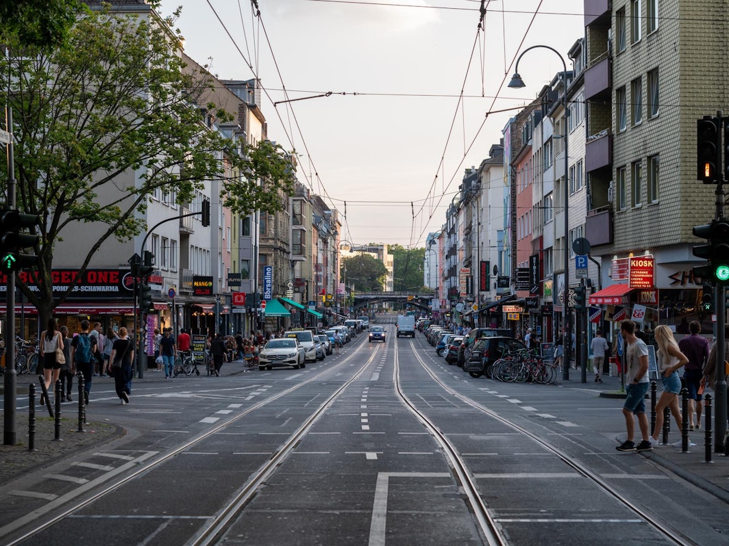 Blick auf die Zülpicher Straße in Köln.