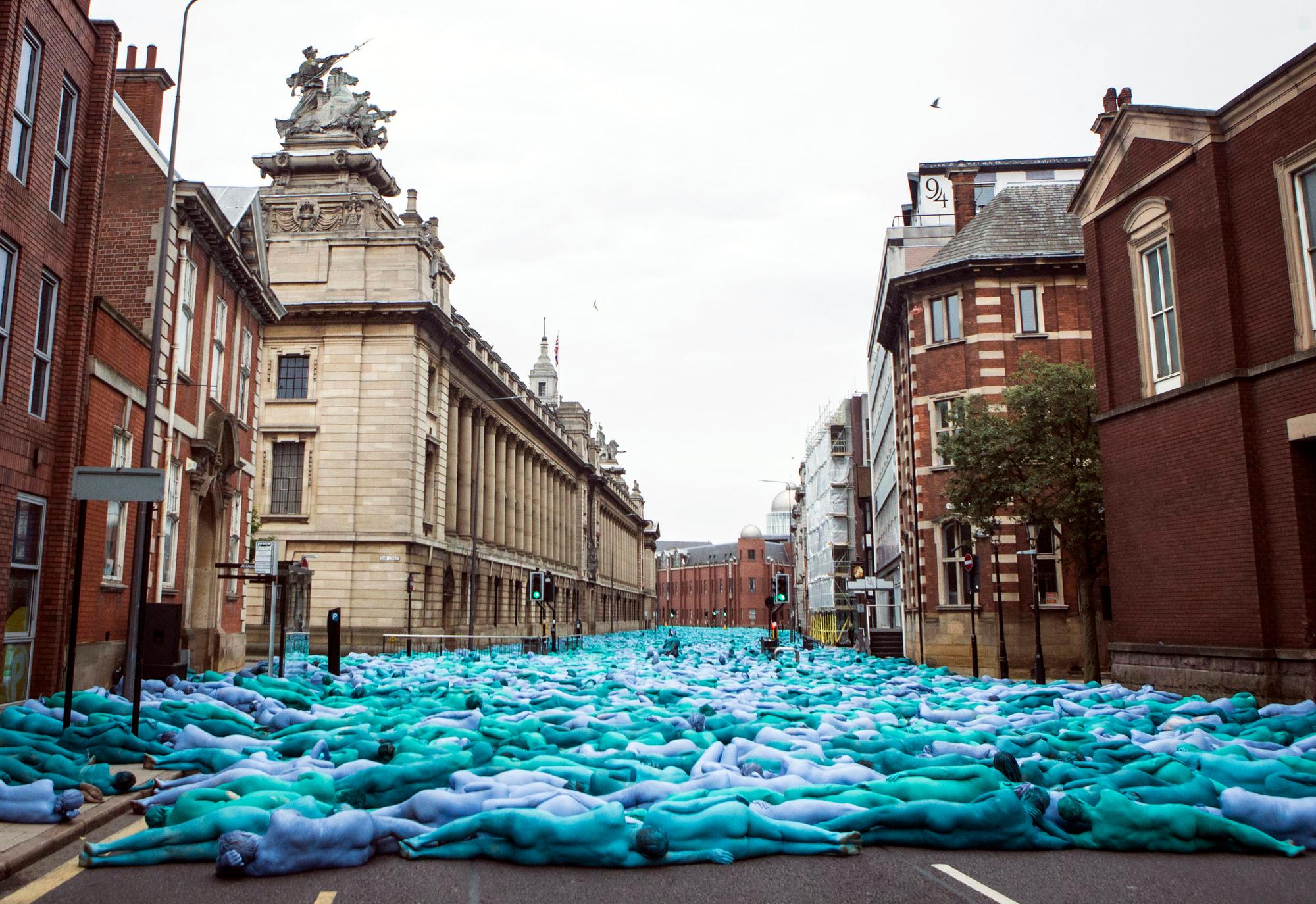Tunick2