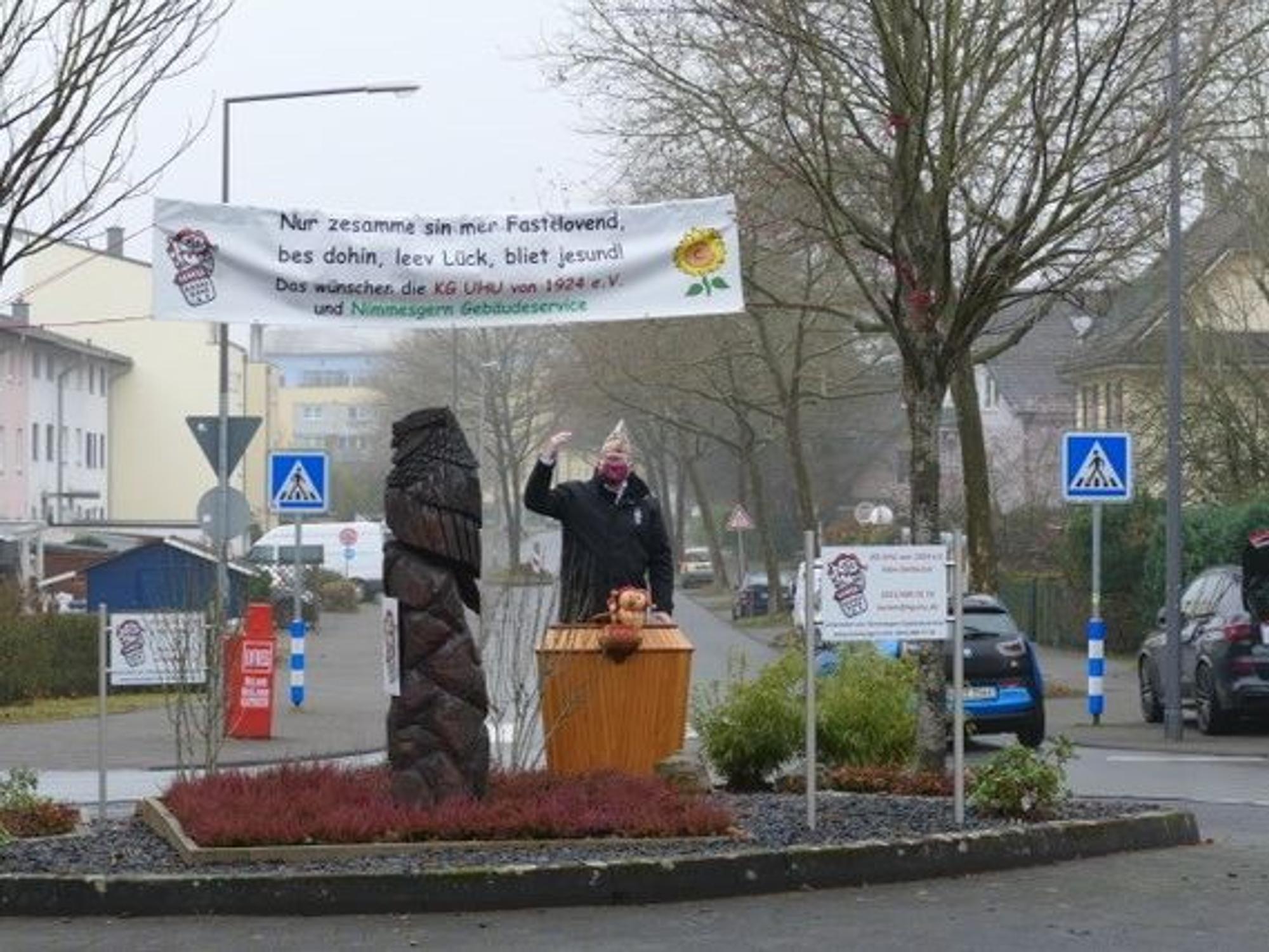 KG Uhu Ordensübergabe im Kreisverkehr