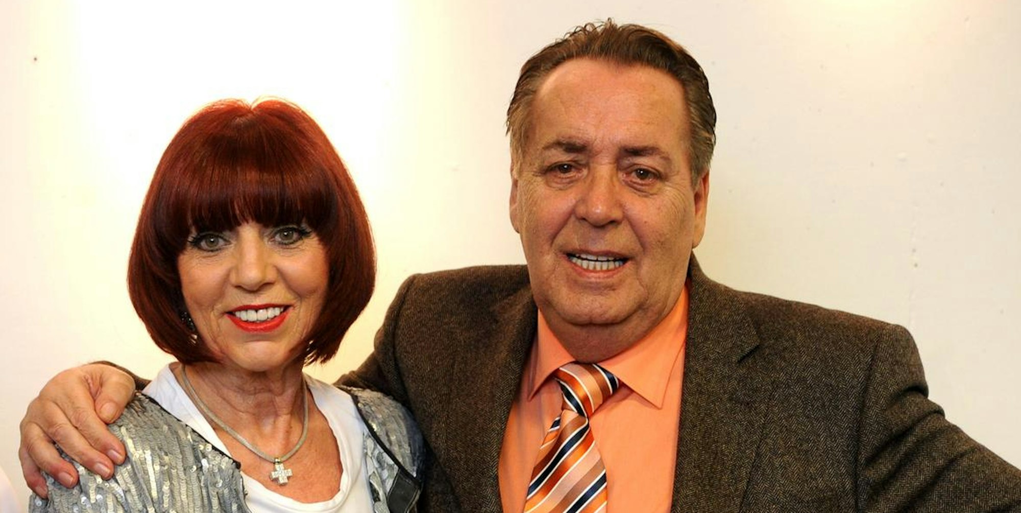 01KBO_32_71-118503922_ori