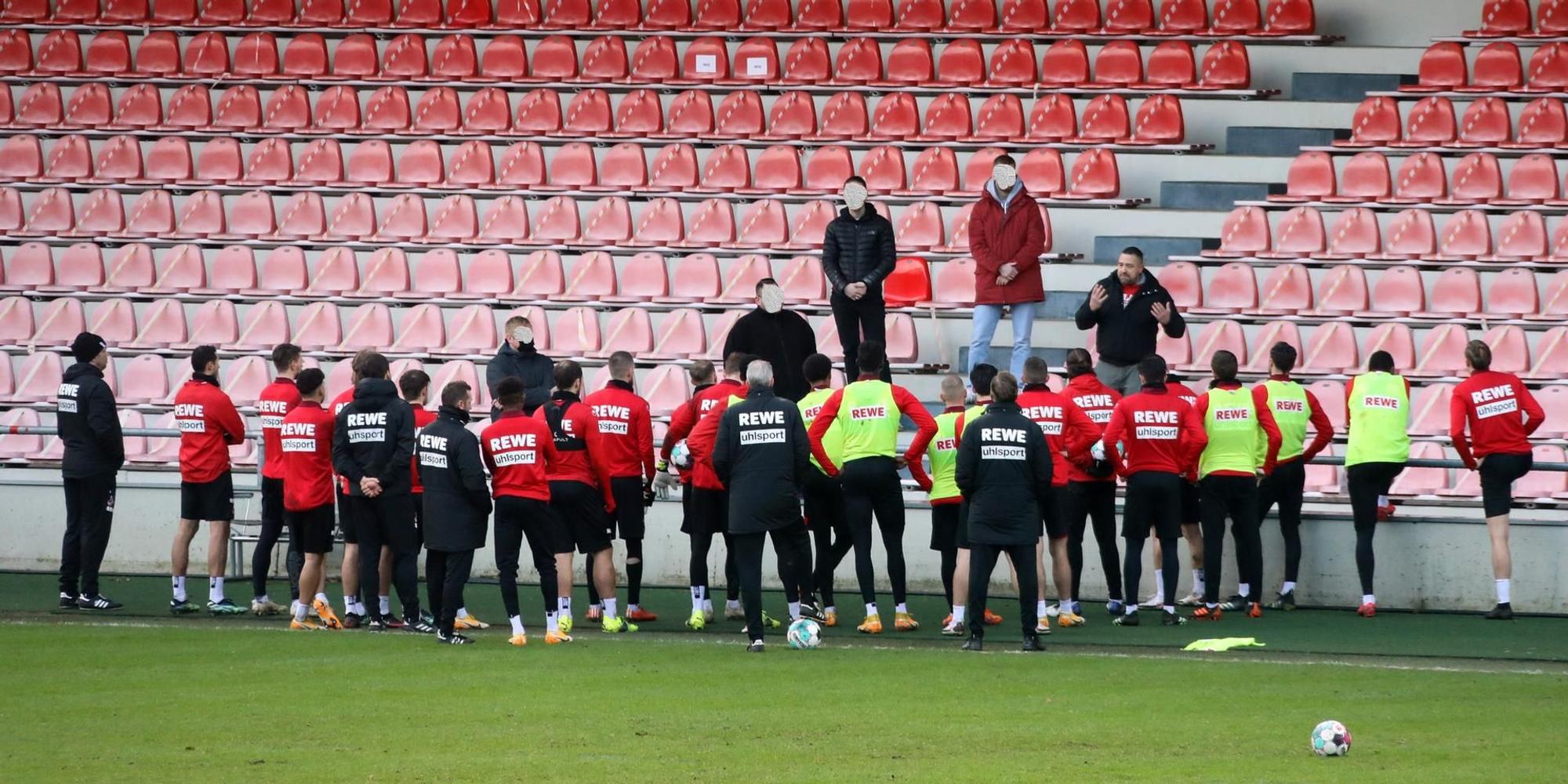 FC-Horde gepixelt