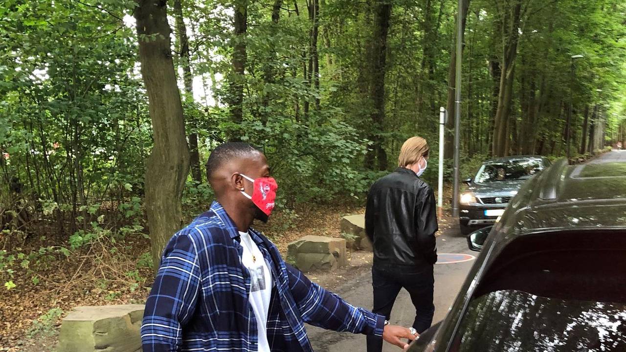 Streli Mamba weg