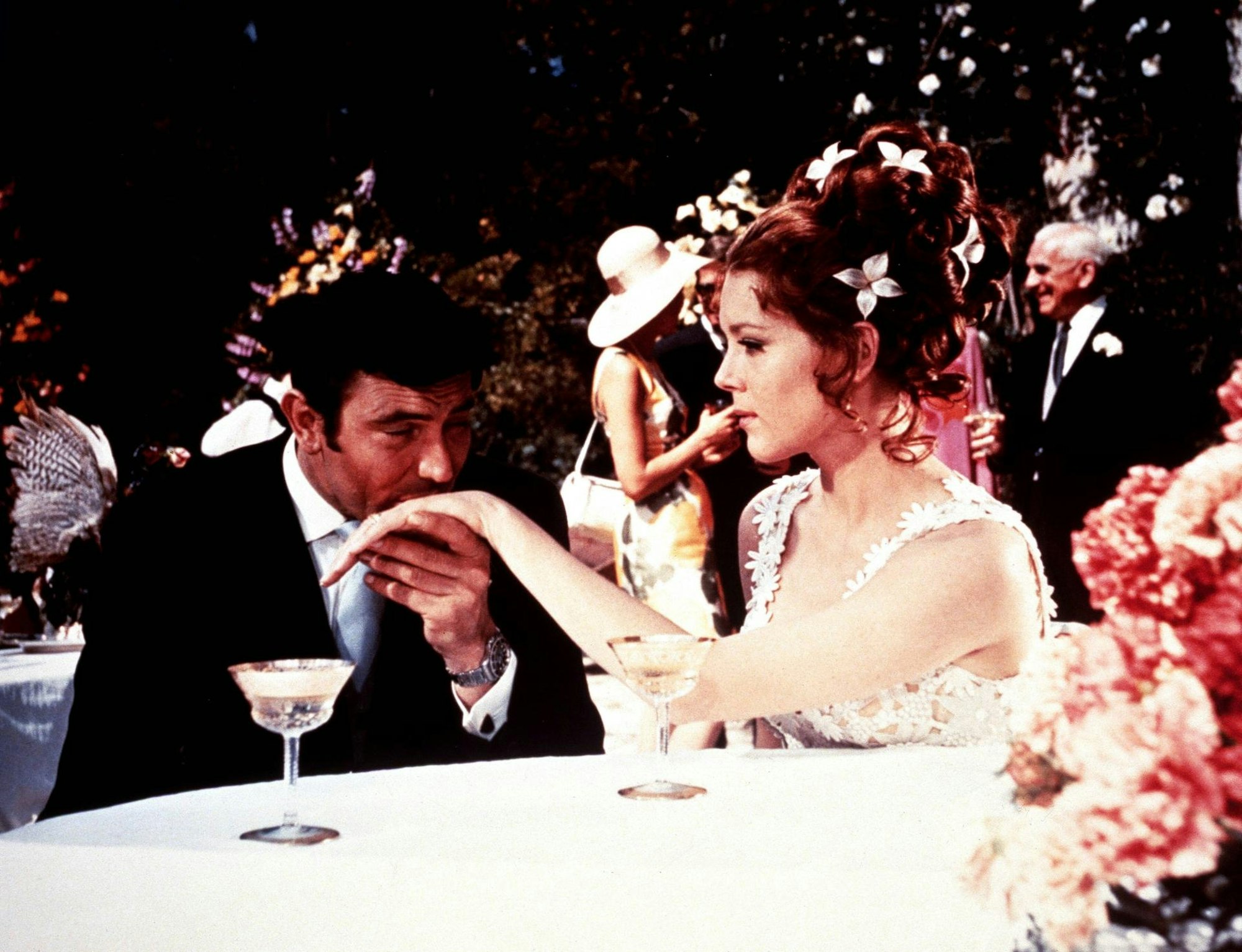 James_Bond_Frau_30102019