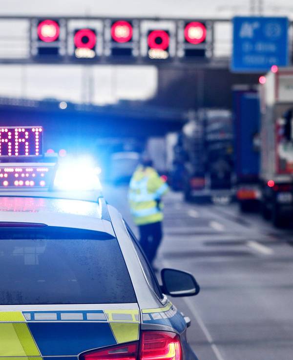 polizei unfall gesperrt