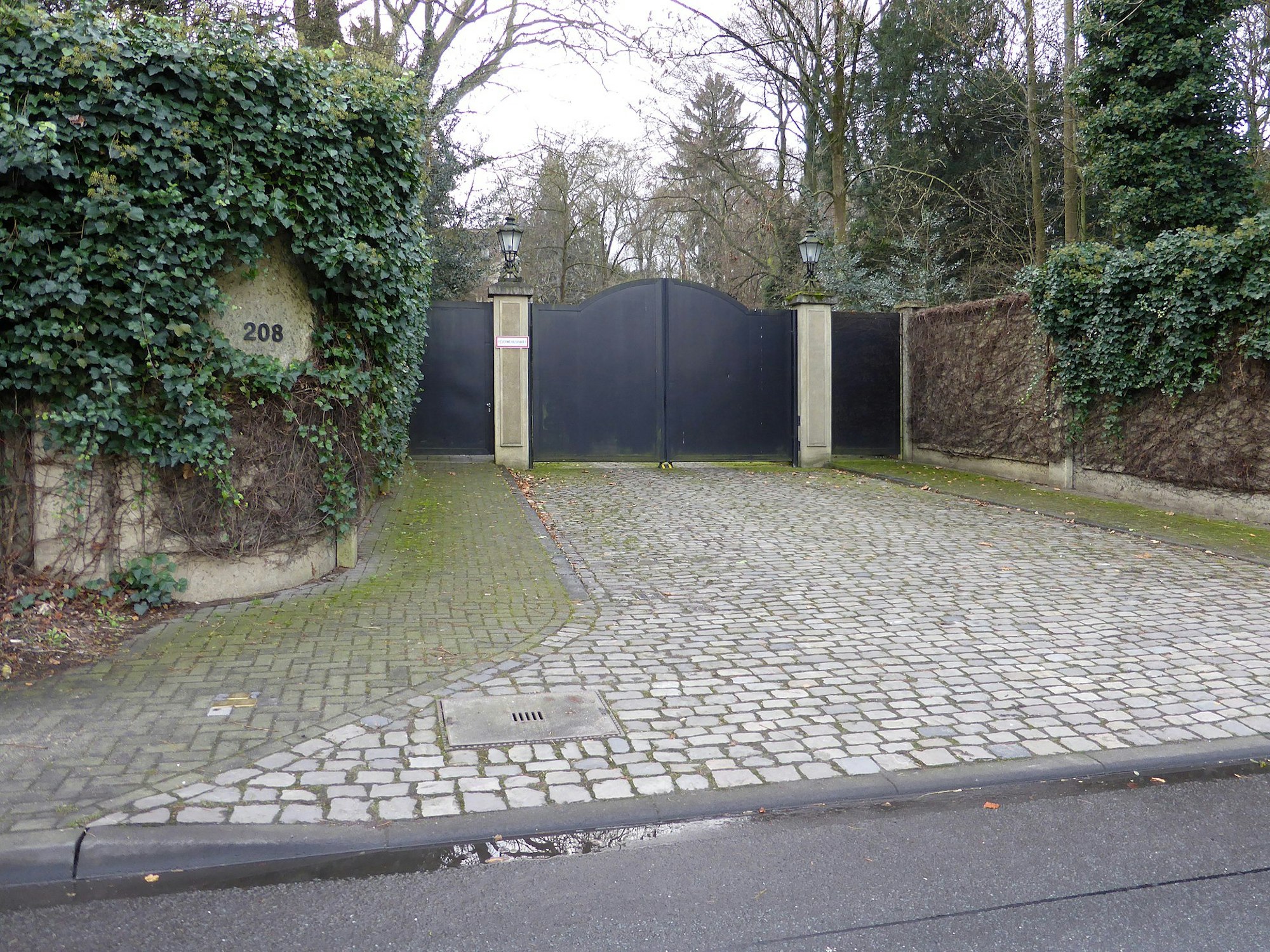 Marienburg_EingangRhein