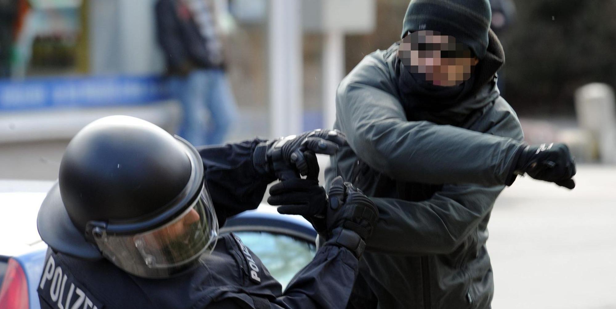 polizist geschlagen