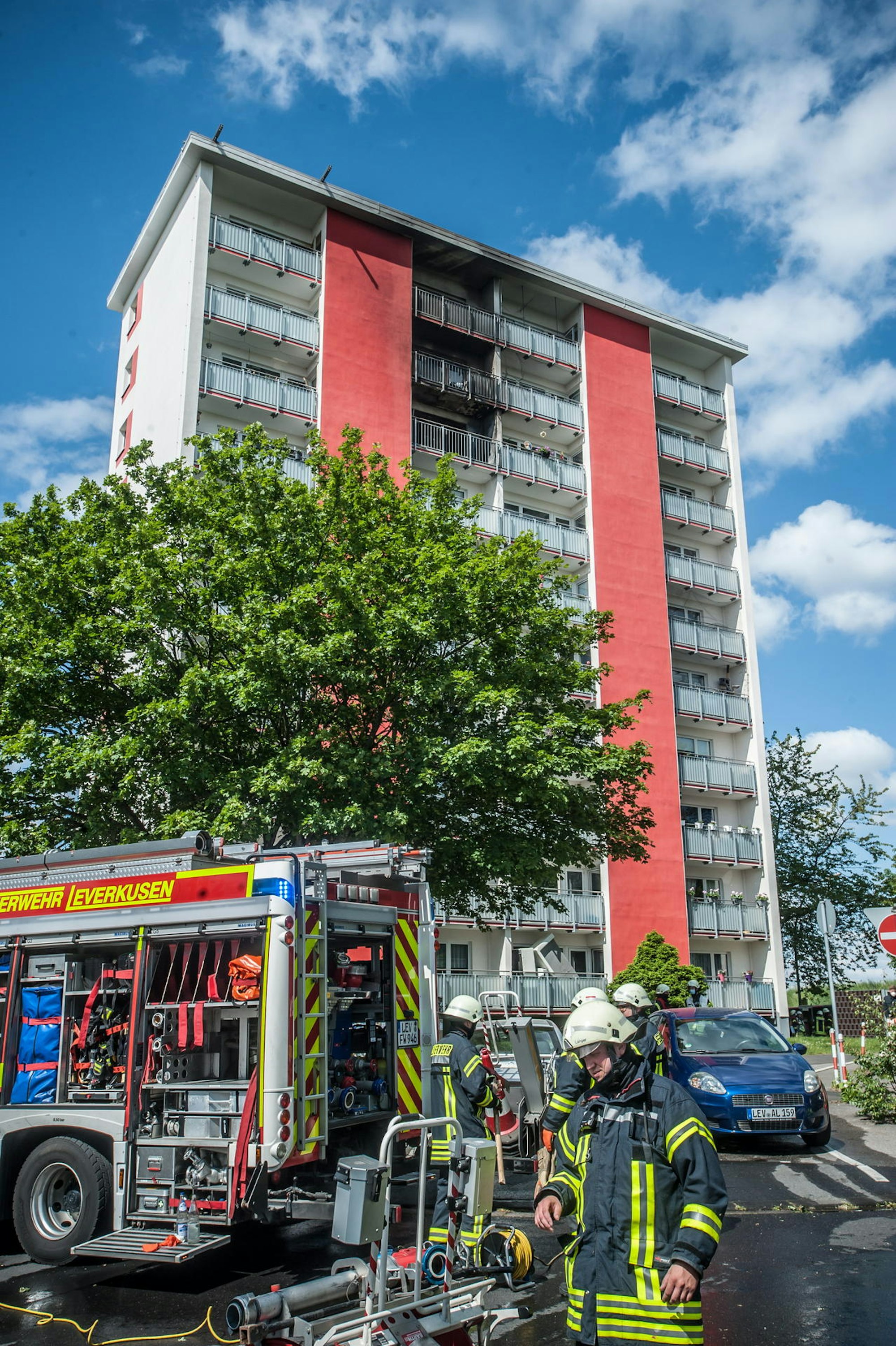leverkusen-rotes-hochhaus-_ALF_2197