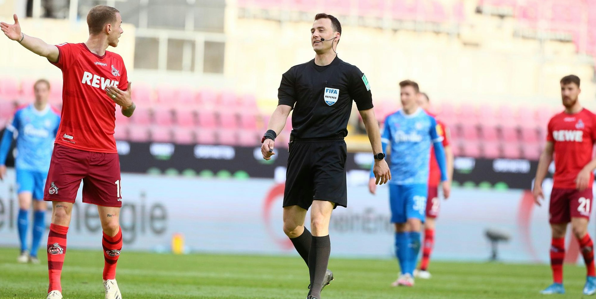 236AA686-3FE3-472A-B68E-88ADF2423E27