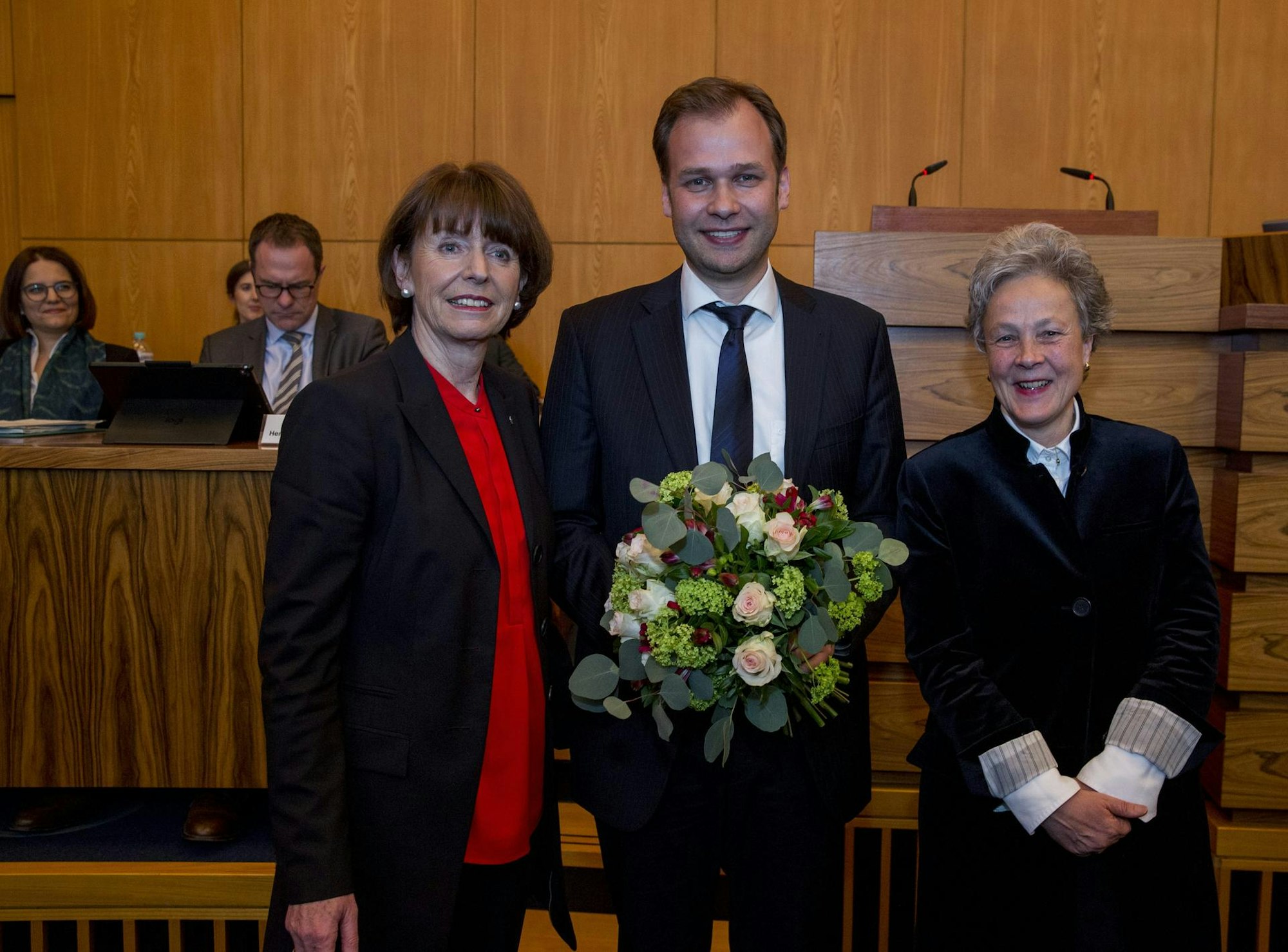 MDS-KSTA-2019-04-05-71-145945837