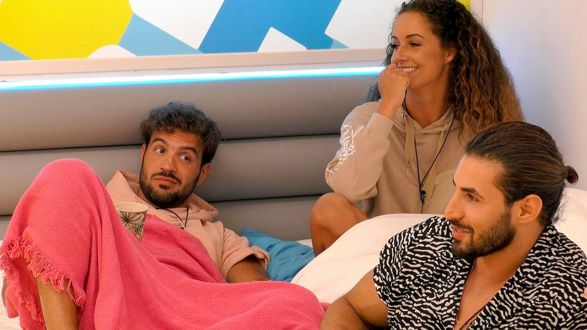 rtl2-loveisland-03-Yasin_eifersucht_10092019