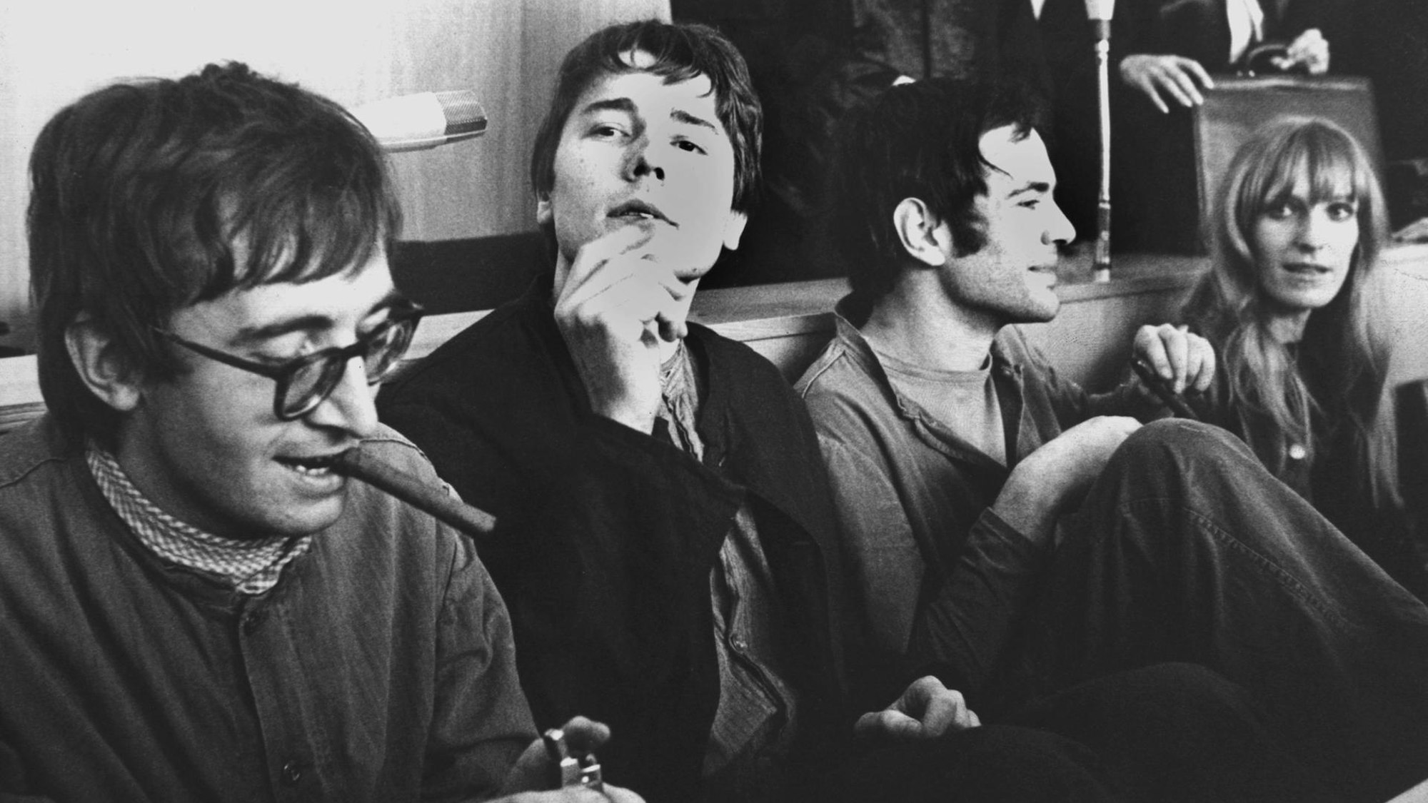 Andreas Baader und Gudrun Ensslin (r.) mit Thorwald Proll und Horst Söhnlein. Die Aufnahme entstand am 31. Oktober 1968.